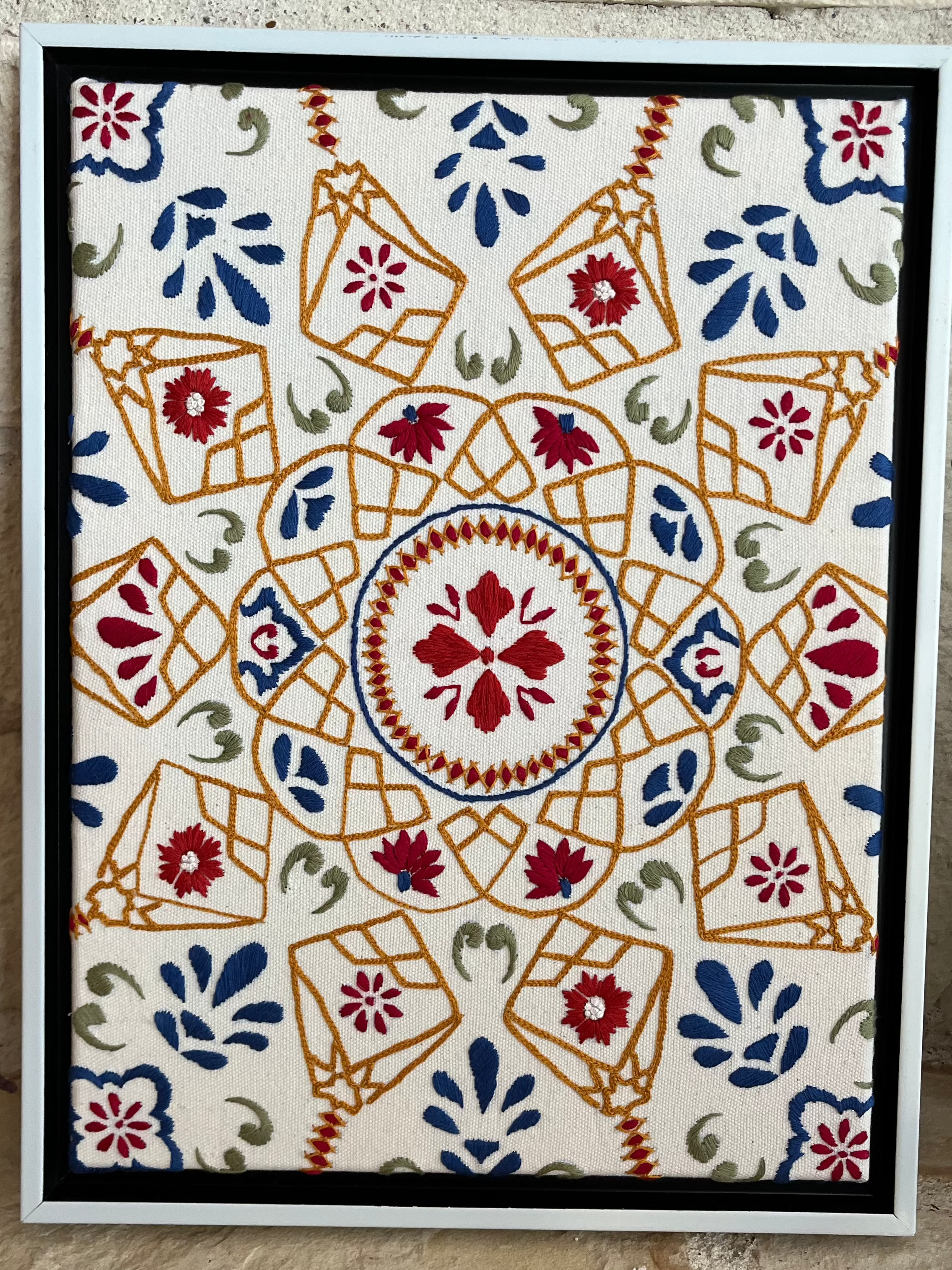 Handmade Art, Medallion